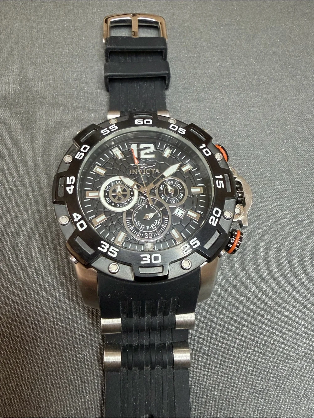Invicta Pro Diver Men Model 26403 Men’s Watch Quartz